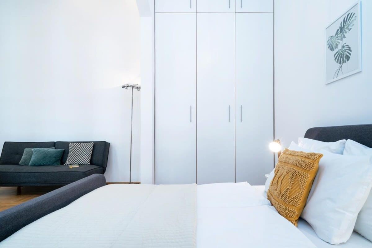 Lovely Downtown Apartment Close To The Basilica 부다페스트 외부 사진